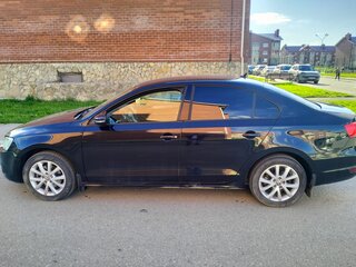 2013 Volkswagen Jetta VI, чёрный, 970000 рублей, вид 4