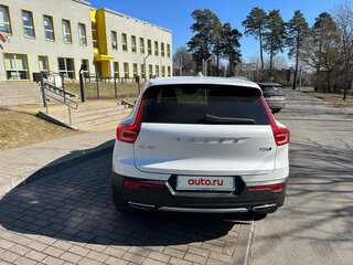 2019 Volvo XC40 I, белый, 2590000 рублей, вид 4