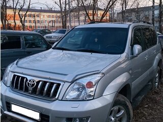 2007 Toyota Land Cruiser Prado 120 Series Рестайлинг, серебристый, 1900000 рублей, вид 1