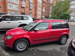2014 Skoda Yeti I Рестайлинг, красный, 1343000 рублей, вид 4