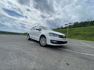 2019 Volkswagen Polo V Рестайлинг, белый, 1430000 рублей, вид 1