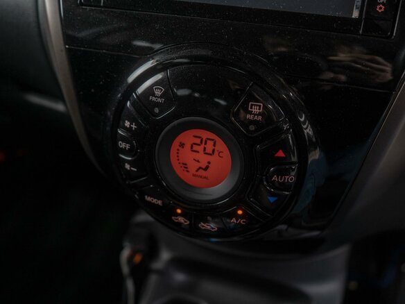 2019 Nissan Note e-Power II Рестайлинг, белый, 1389000 рублей - вид 15