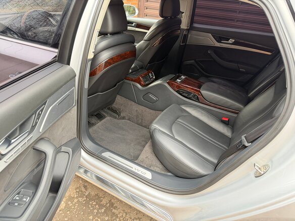 2011 Audi A8 Long III (D4), серебристый, 1850000 рублей - вид 14