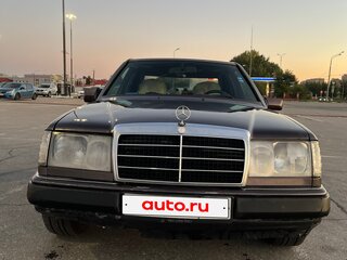 1992 Mercedes-Benz W124 230 4-speed, фиолетовый, 375000 рублей, вид 1