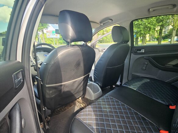 2010 Ford Focus II Рестайлинг, серебристый, 470000 рублей - вид 8