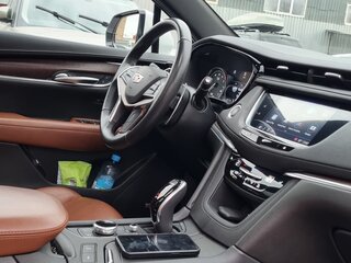 2020 Cadillac XT5 I Рестайлинг, белый, 4500000 рублей, вид 4