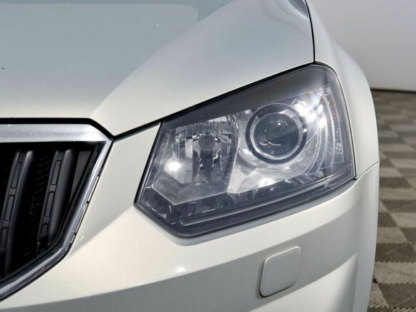 2015 Skoda Yeti I Рестайлинг, серебристый - вид 8