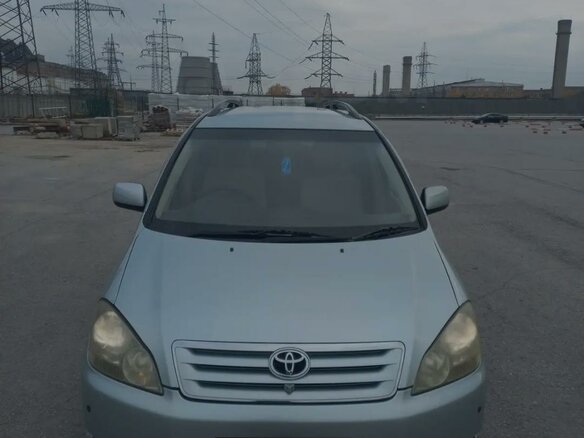 2001 Toyota Ipsum II (M20), зелёный, 950000 рублей