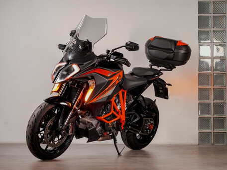 2019 KTM 1290 Super Duke GT, чёрный, 1500000 рублей, вид 1