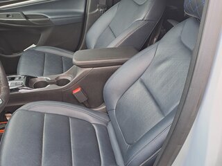 2021 Chevrolet Bolt EUV, бежевый, 2900000 рублей, вид 5