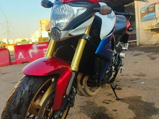 2012 Honda CB 1000R, красный, 750000 рублей, вид 4