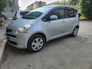 2010 Toyota Ractis I, серый, 850000 рублей, вид 1