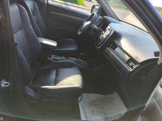 2012 Mitsubishi Outlander III, чёрный, 1200000 рублей, вид 1