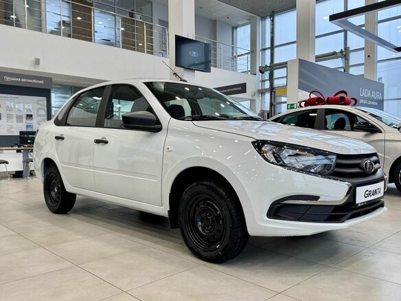 2026 Lada (ВАЗ) Granta I Рестайлинг, белый - вид 2