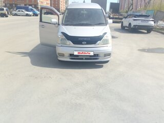 2000 Nissan Serena II (C24), серебристый, 550000 рублей, вид 1