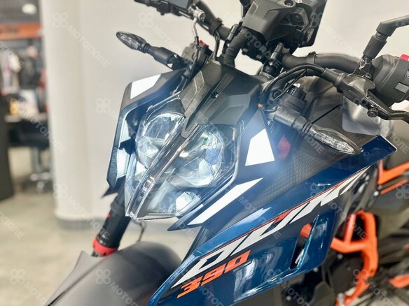 2026 KTM 390 Duke, синий, 699000 рублей - вид 16