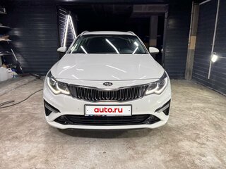 2019 Kia Optima IV Рестайлинг, белый, 2000000 рублей, вид 3