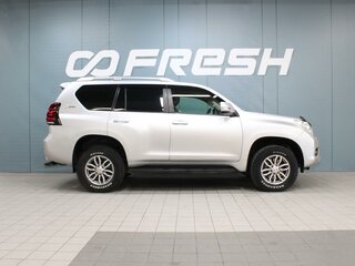 2011 Toyota Land Cruiser Prado 150 Series, серебристый, 2430000 рублей, вид 5
