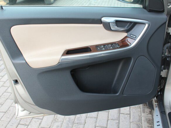 2014 Volvo XC60 I Рестайлинг, бежевый - вид 12