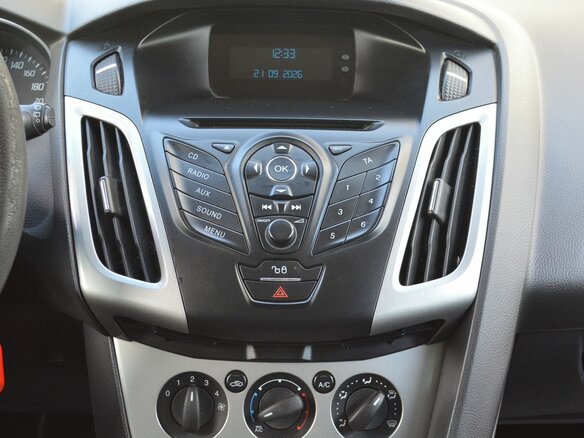 2012 Ford Focus III, красный - вид 12