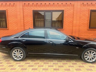 2012 Mercedes-Benz S-Класс 350 V (W221) Рестайлинг, чёрный, 1800000 рублей, вид 3