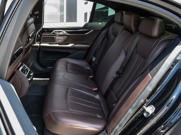 2019 BMW 7 серии 730i VI (G11/G12) Рестайлинг, чёрный, 5200000 рублей - вид 8