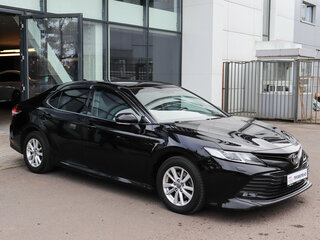 2018 Toyota Camry VIII (XV70), чёрный, 2489000 рублей, вид 3