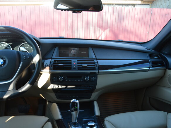2008 BMW X6 50i 6-speed I (E71), красный, 1599999 рублей - вид 13