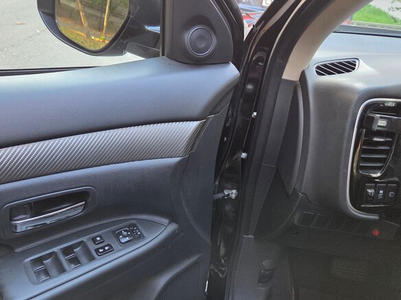 2013 Mitsubishi Outlander III, чёрный, 1300000 рублей - вид 5