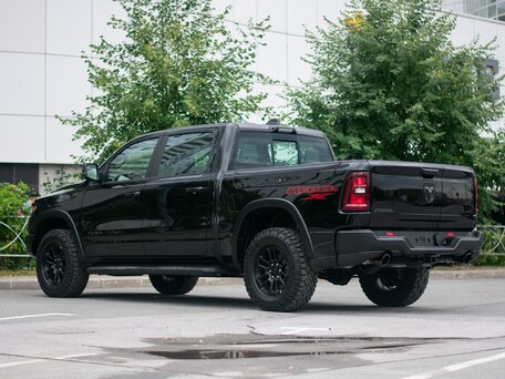 2025 Ram 1500 Crew Cab V Рестайлинг, чёрный, 11199000 рублей, вид 5