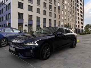 2021 Kia K5 III, синий, 2290000 рублей, вид 1