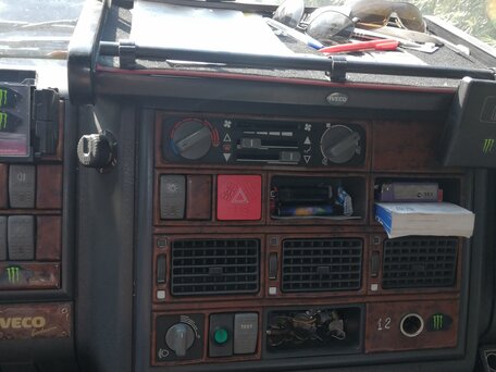 2001 Iveco EuroCargo, жёлтый, 850000 рублей, вид 2