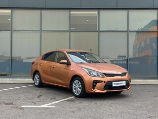 2017 Kia Rio IV, оранжевый, 536000 рублей, вид 2