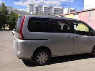 2009 Nissan Serena III (C25), серебристый, 900000 рублей, вид 2