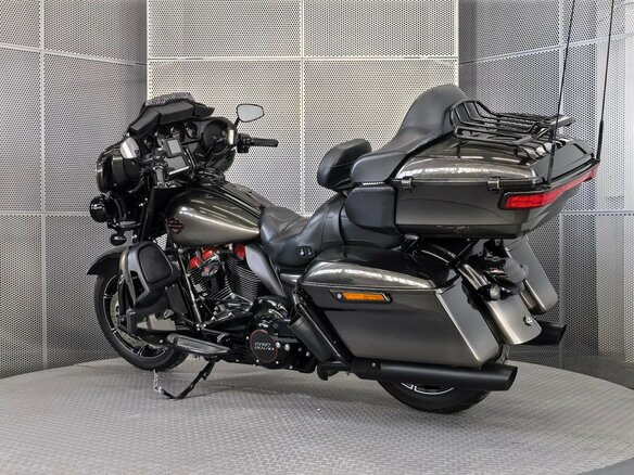 2018 Harley-Davidson Electra Glide, серый, 2229000 рублей - вид 5