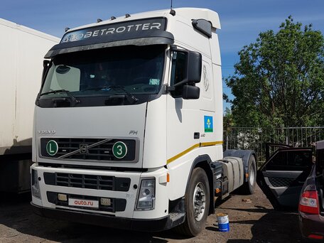 2008 Volvo FH, белый, 3500000 рублей, вид 2