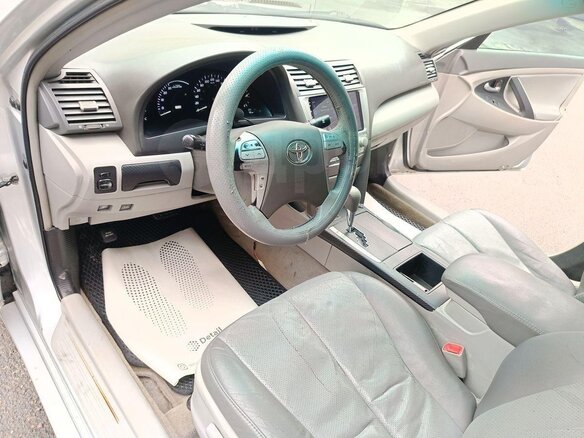 2008 Toyota Camry VI (XV40), серебристый, 1050000 рублей - вид 1