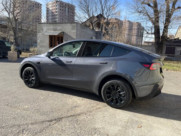 2022 Tesla Model Y Long Range Dual Motor I, серый, 3800000 рублей - вид 5