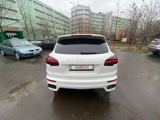 2015 Porsche Cayenne S Diesel II Рестайлинг (958), белый, 4950000 рублей, вид 5