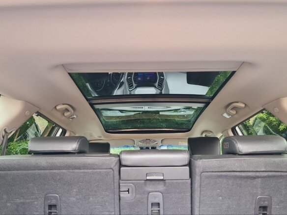 2013 Hyundai Santa Fe Grand III, серый, 2400000 рублей - вид 12