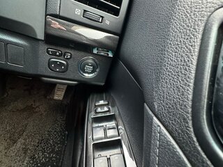 2010 Toyota Mark X II, белый, 1305000 рублей, вид 2