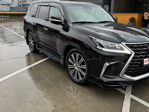 2021 Lexus LX 570 III Рестайлинг 2, чёрный, 13450000 рублей - вид 2