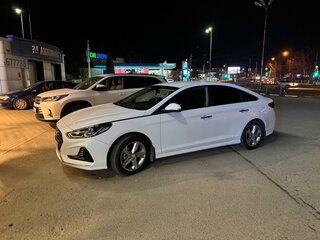 2018 Hyundai Sonata VII (LF) Рестайлинг, белый, 1730000 рублей, вид 1