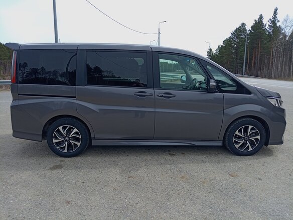 2020 Honda Stepwgn Spada V Рестайлинг, серый, 2325000 рублей - вид 6