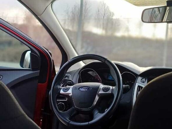 2012 Ford Focus III, красный, 857000 рублей - вид 14