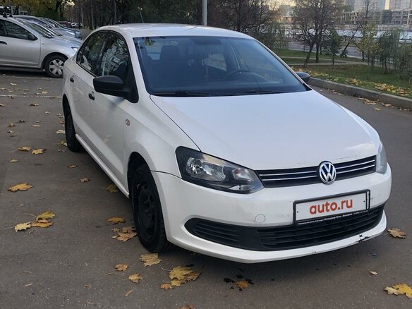 2013 Volkswagen Polo V, белый, 850000 рублей - вид 1