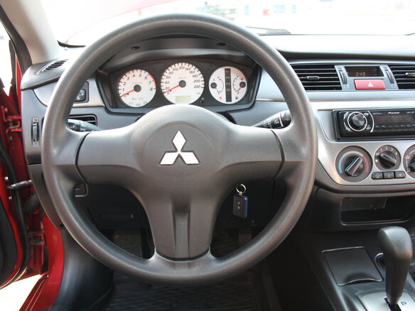 2009 Mitsubishi Lancer Classic IX Рестайлинг, красный - вид 4