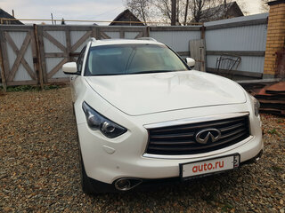 2015 Infiniti QX70, белый, 3800000 рублей, вид 2