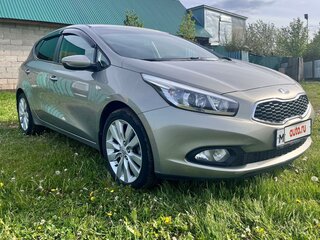 2014 Kia Ceed II, серебристый, 1400000 рублей, вид 3