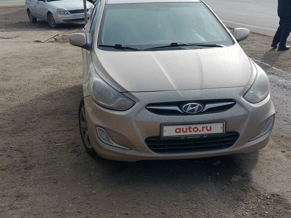 2012 Hyundai Solaris I, бежевый, 845000 рублей - вид 1